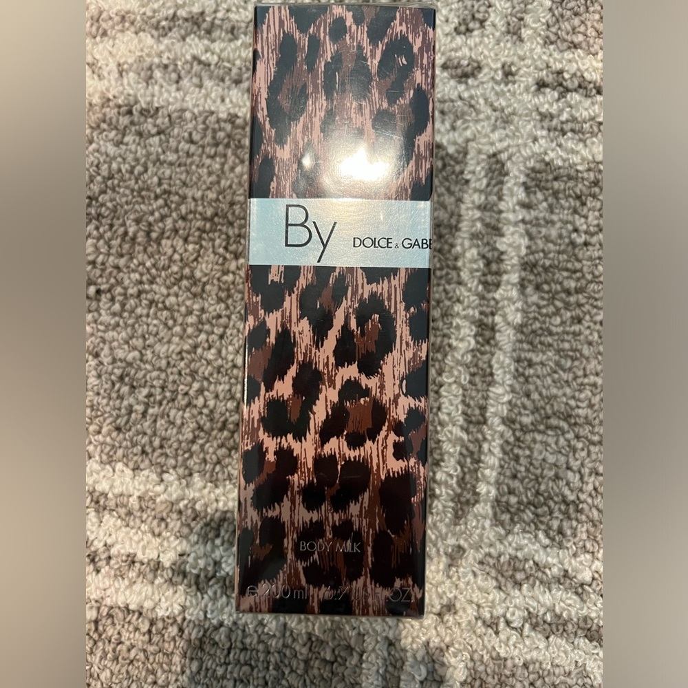 BY Dolce and Gabbana body milk 🖤💛